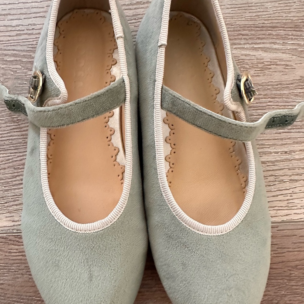 Mini Boden Kids Velvet Dress Shoes in Soft Green